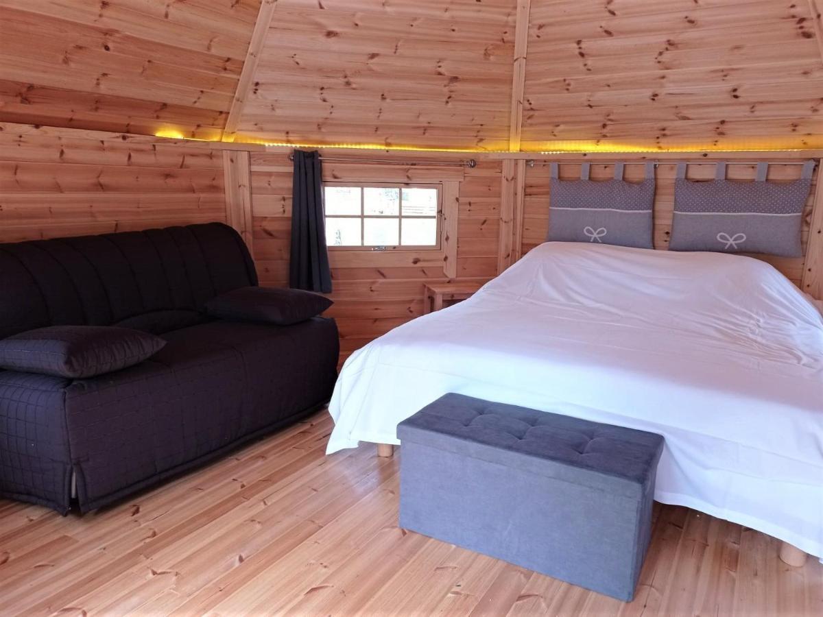 Hotel Camping Les Cantarelles à Alrance Extérieur photo